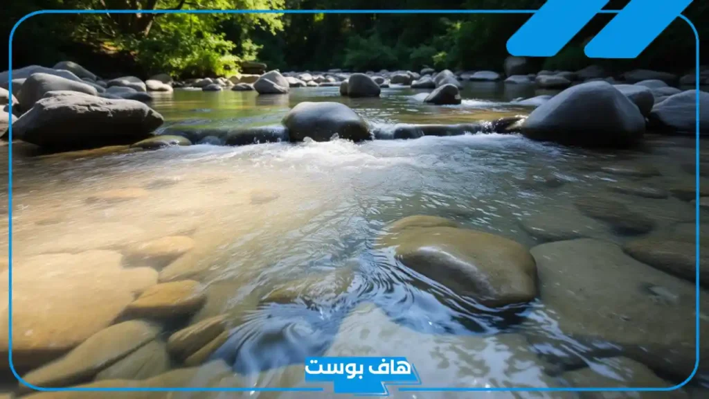 تفسير حلم رؤية الماء الجاري في المنام للعزباء والمتزوجة لابن سيرين