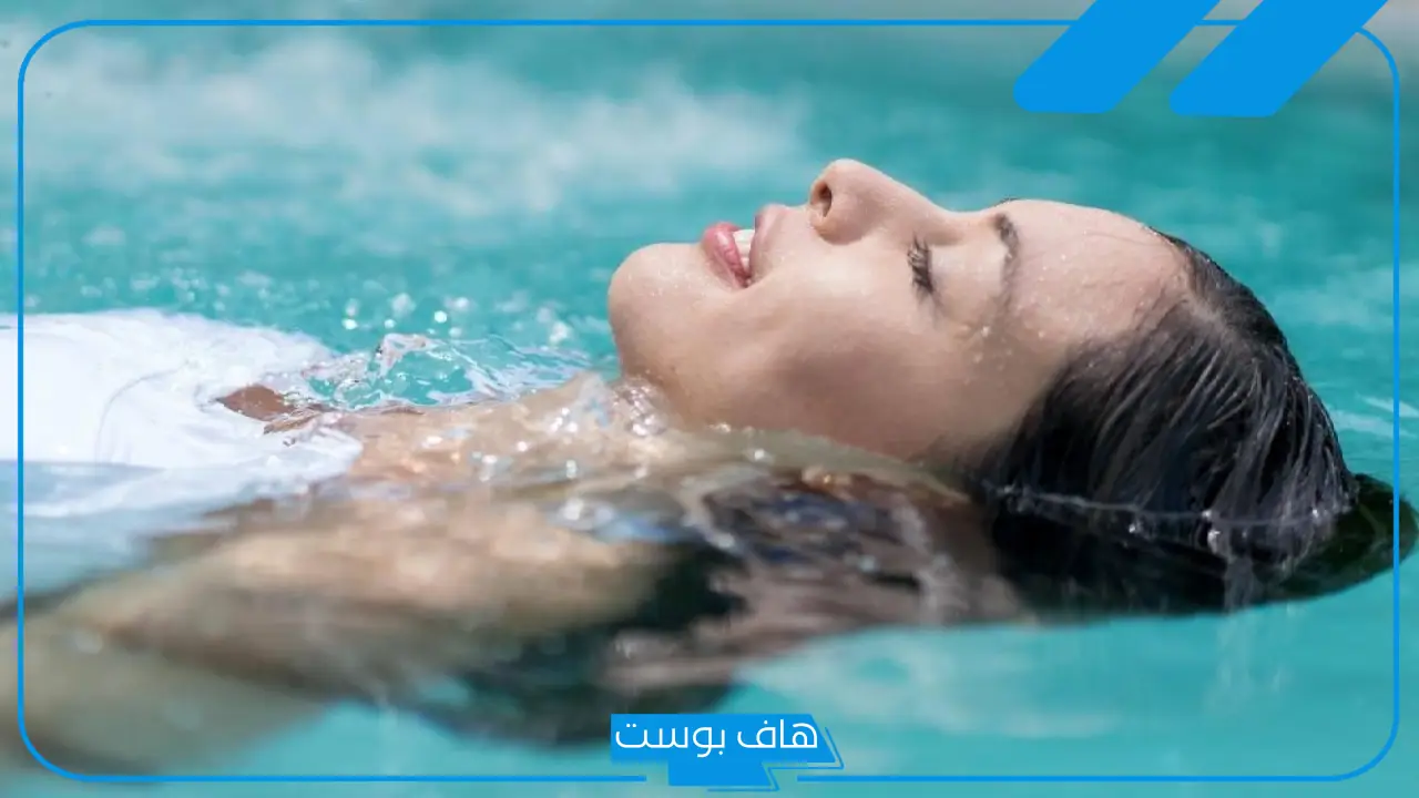 تفسير حلم السباحة في البحر الهادئ للرجل والمرأة في المنام