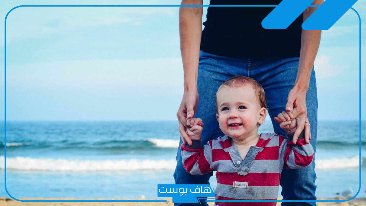 تفسير حلم تبني طفل في المنام للمتزوجة والرجل لابن سيرين