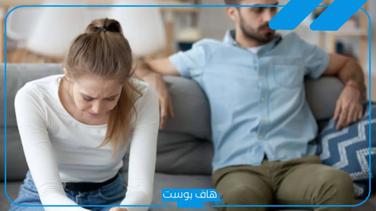 هل الرجل الشكاك يحب زوجته أم لا؟ علامات وأسباب شك الزوج في زوجته