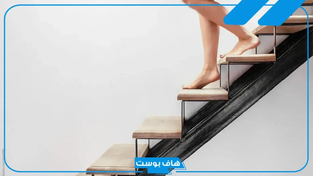 تفسير حلم نزول الدرج بخوف للمتزوجه والرجل في المنام لابن سيرين