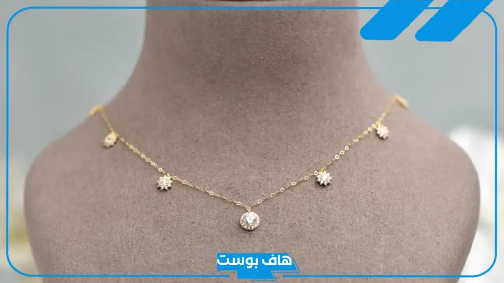 تفسير رؤية عقد الذهب في المنام للعزباء وارتداؤه لابن سيرين
