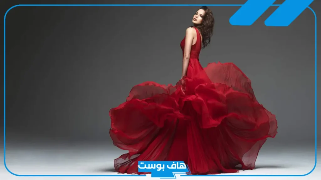تفسير حلم رؤية الفستان الاحمر في المنام للعزباء قصير وطويل