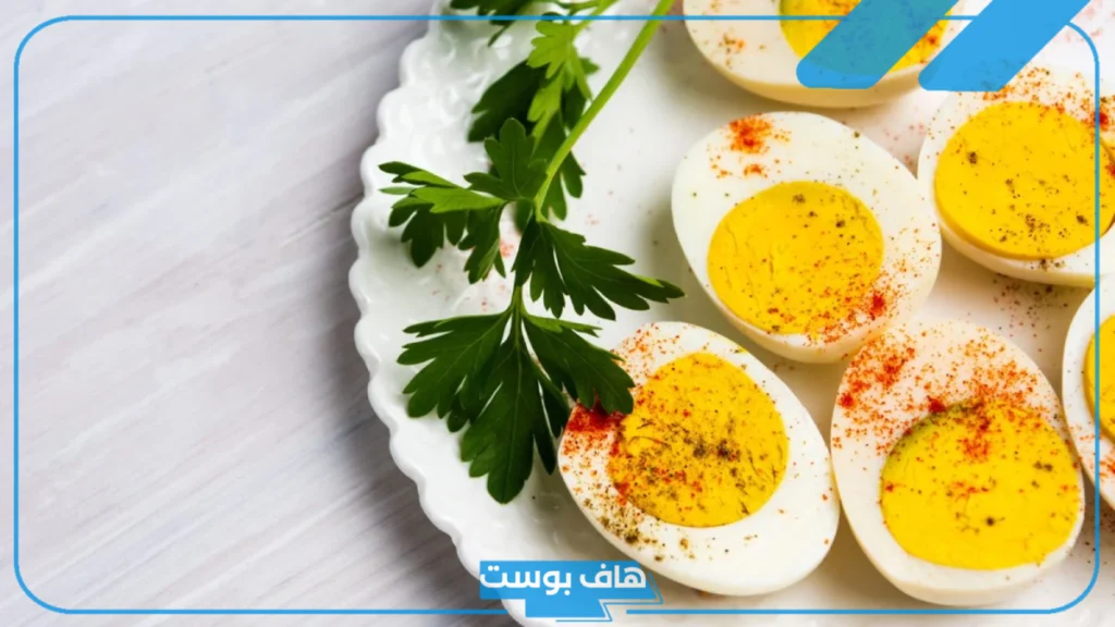 تفسير حلم اكل البيض المسلوق في المنام للرجل والمرأة العزباء