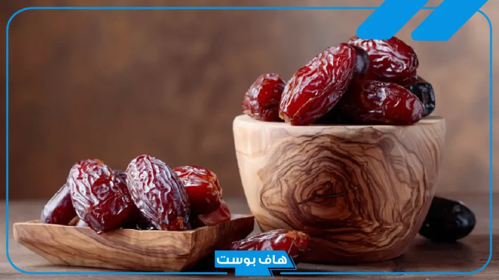 تفسير رؤية حلمت اني اكل تمر في المنام للحامل والرجل لابن سيرين